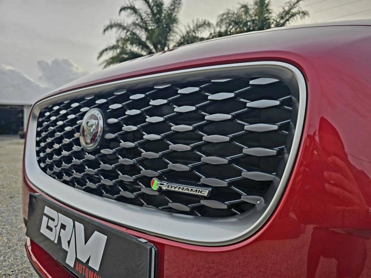 jaguar-e-pace-2023-hibrido-1498cc