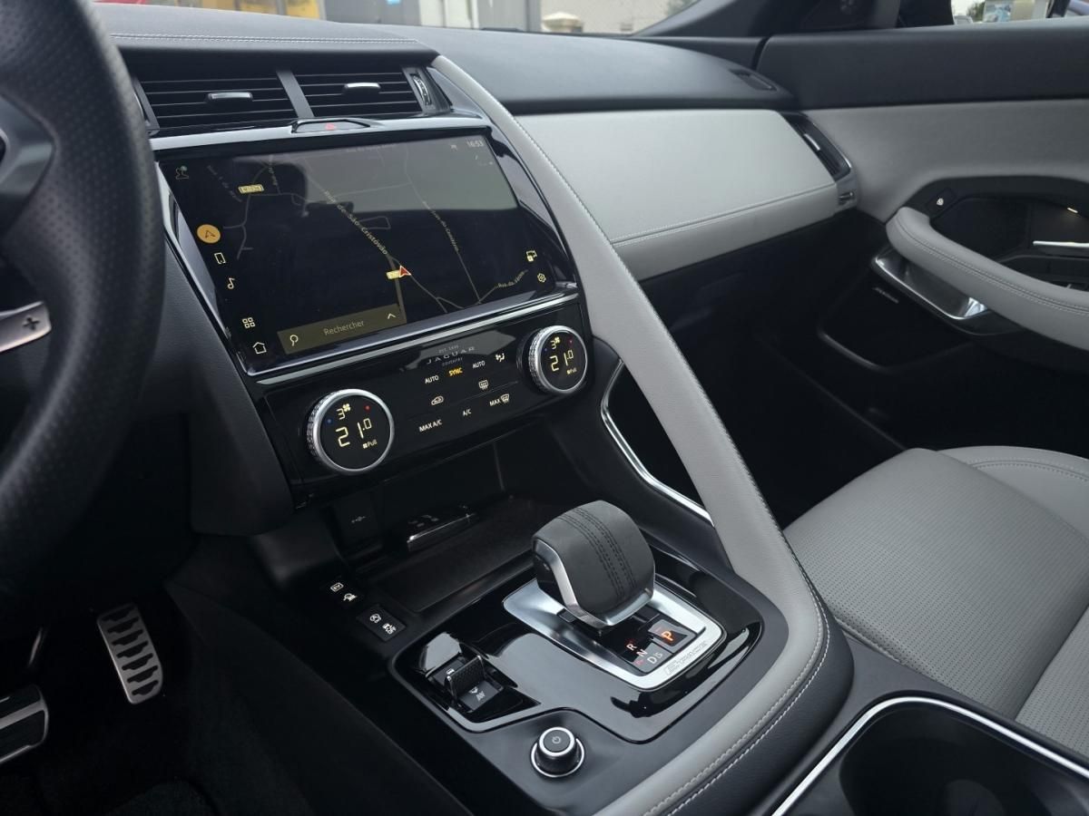 jaguar-e-pace-2023-hibrido-1498cc
