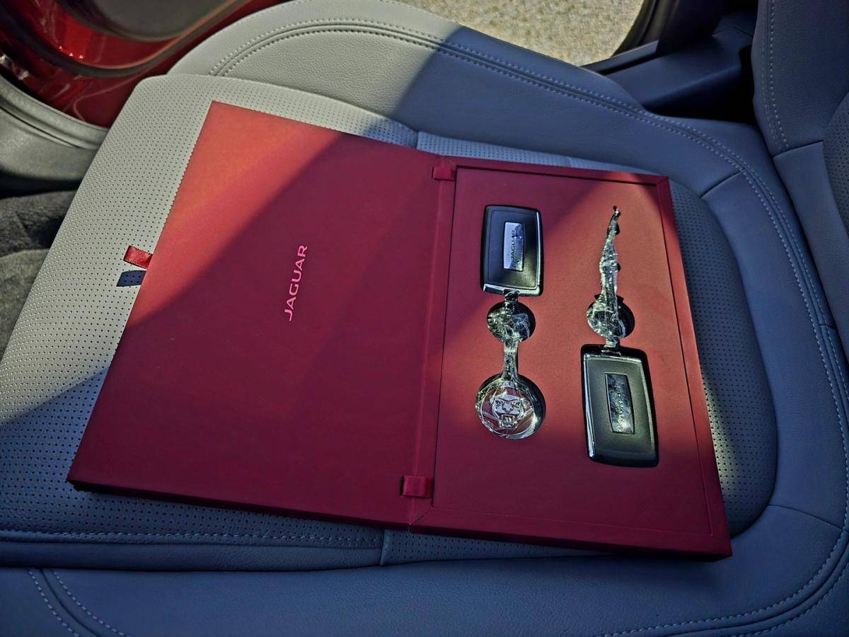 jaguar-e-pace-2023-hibrido-1498cc