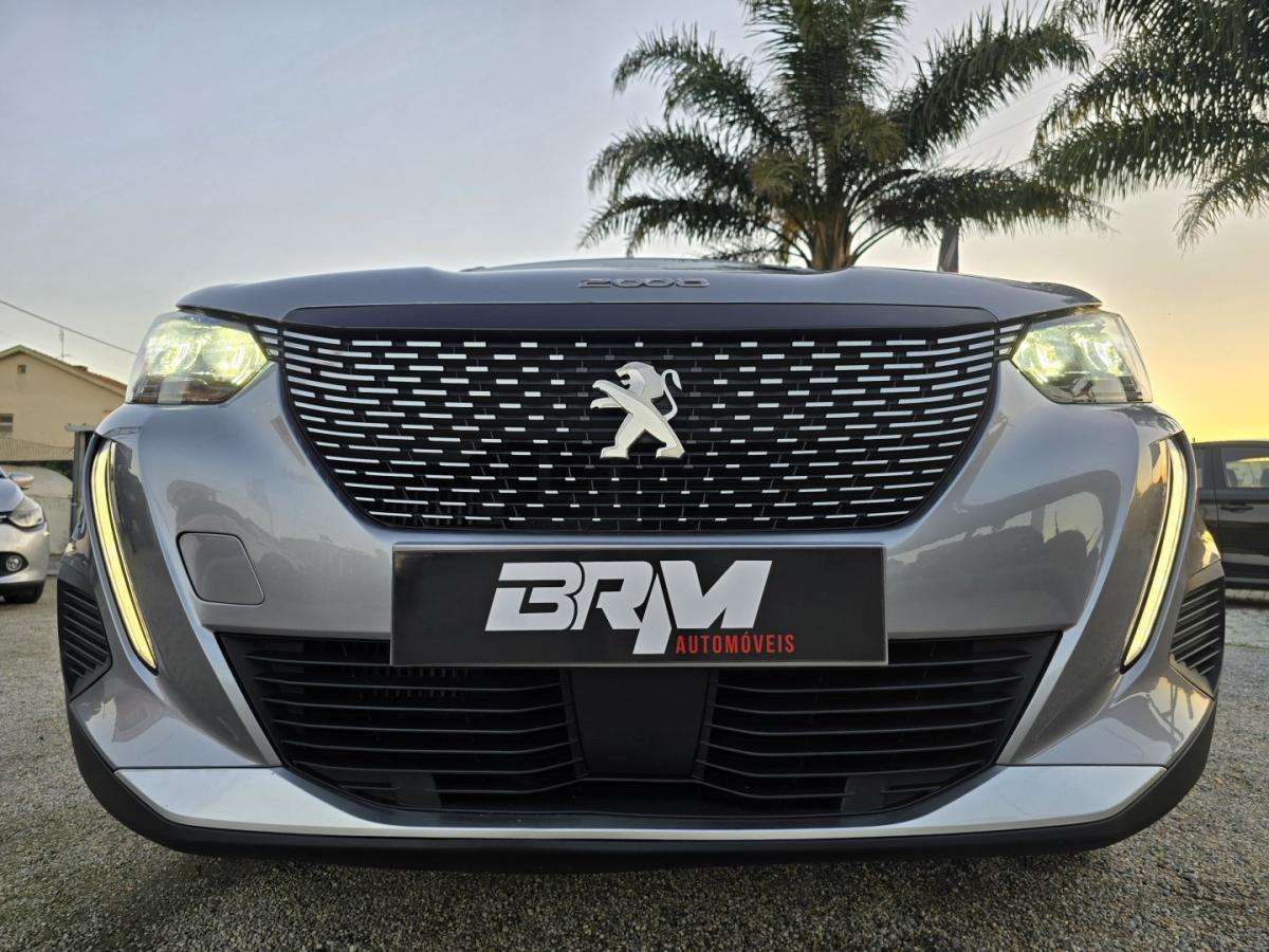 peugeot-2008-2022-gasolina-1199cc