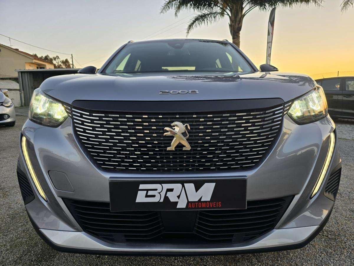 peugeot-2008-2022-gasolina-1199cc