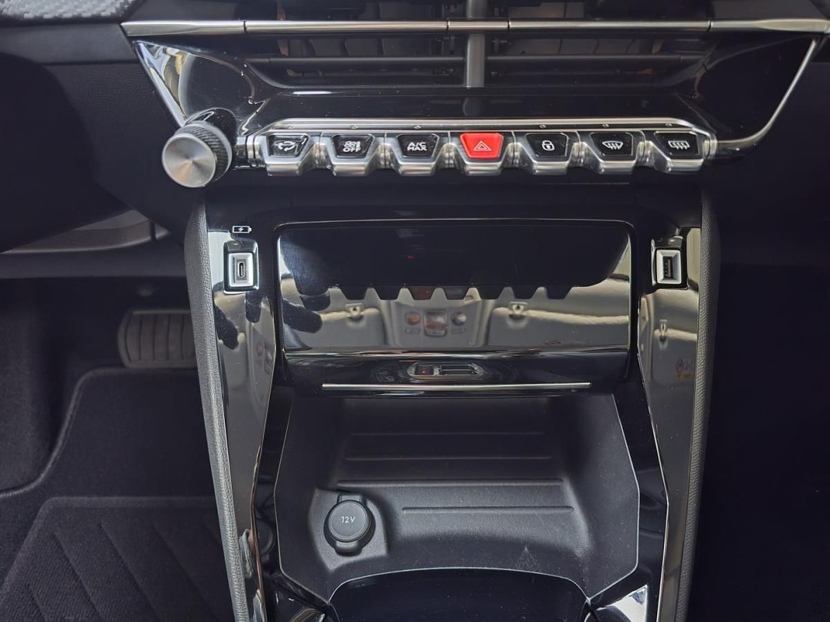 peugeot-2008-2022-gasolina-1199cc