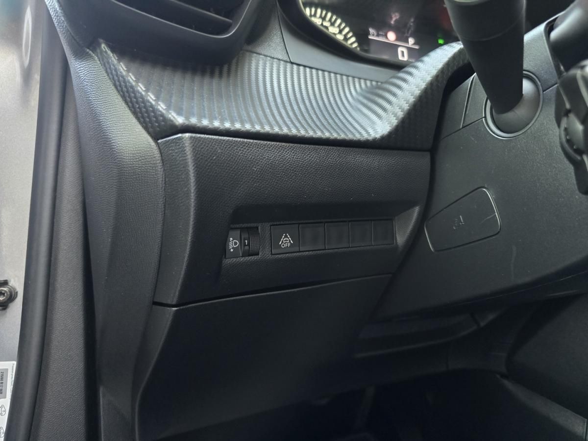 peugeot-2008-2022-gasolina-1199cc