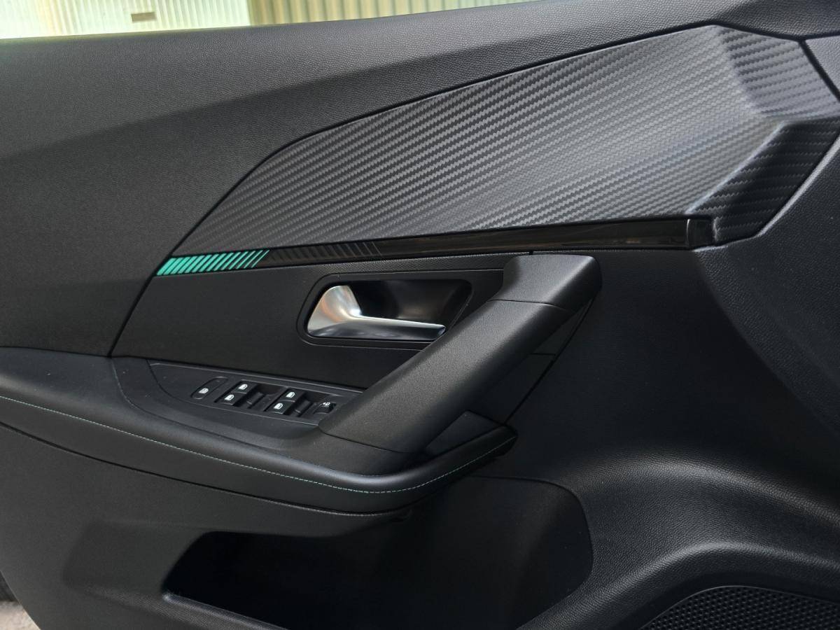 peugeot-2008-2022-gasolina-1199cc