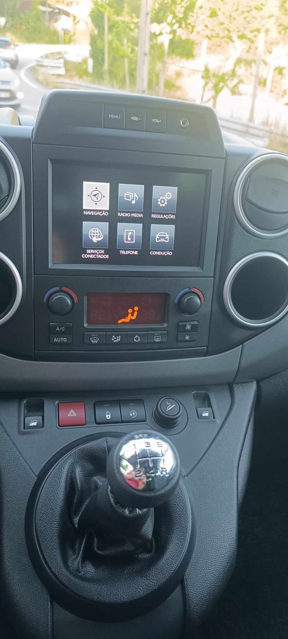 peugeot-partner-2018-diesel-1560cc