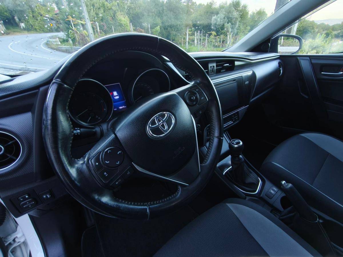 toyota-auris-2017-diesel-1364cc
