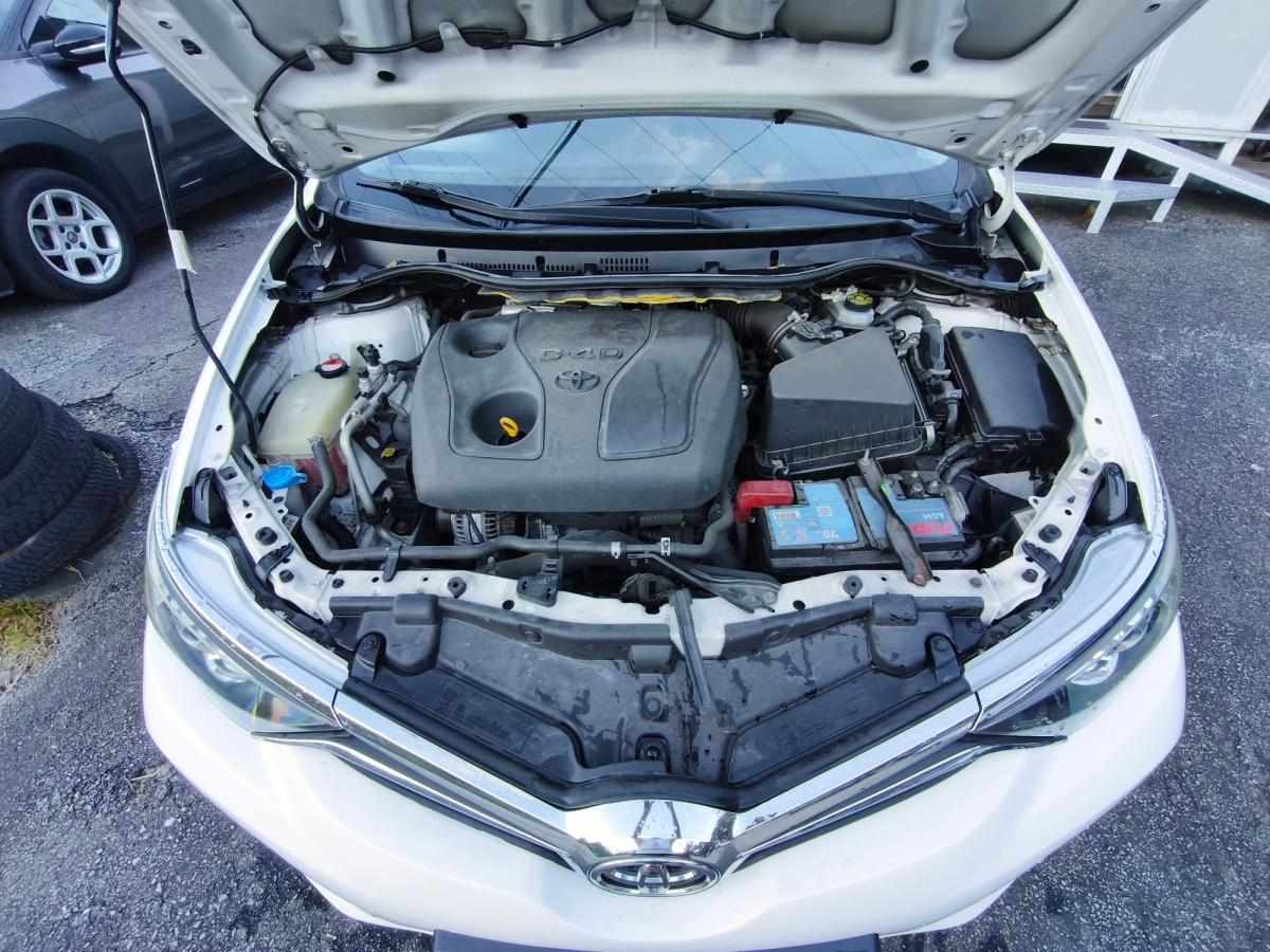 toyota-auris-2017-diesel-1364cc
