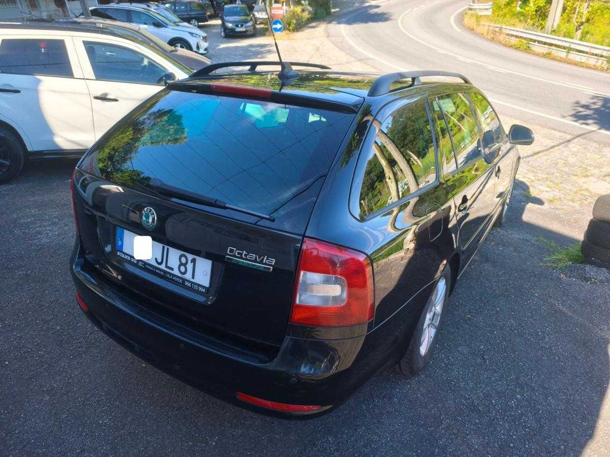 skoda-octavia-break-2010-diesel-1598cc