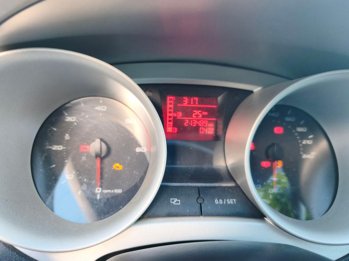 skoda-octavia-break-2010-diesel-1598cc