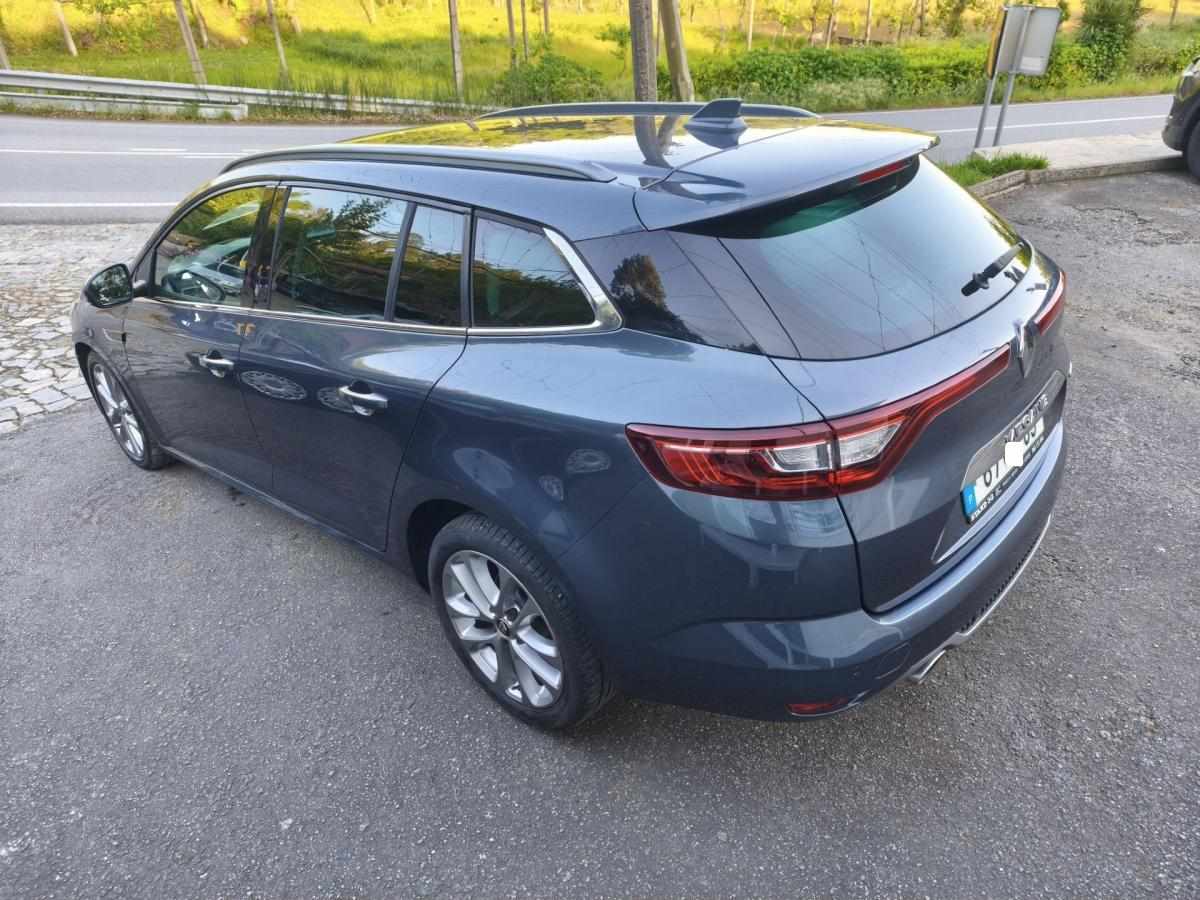 renault-megane-sport-tourer-2018-diesel-1461cc