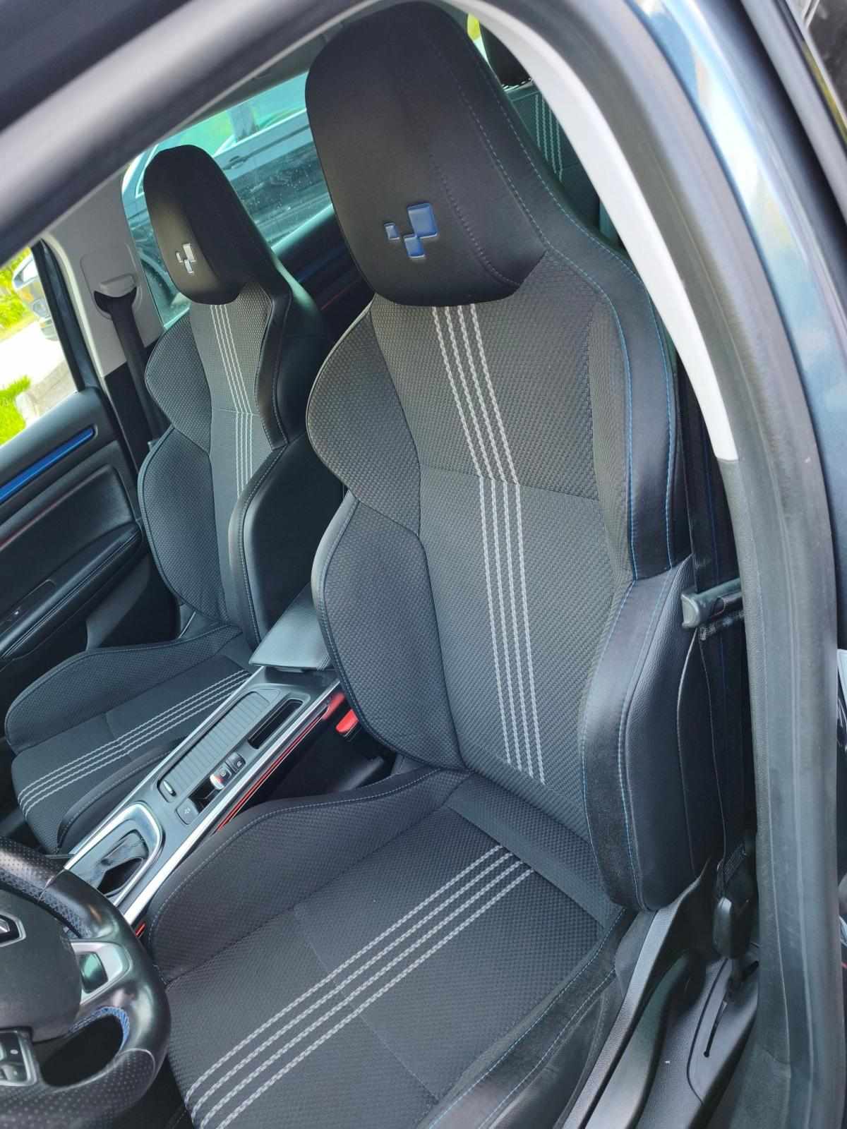 renault-megane-sport-tourer-2018-diesel-1461cc