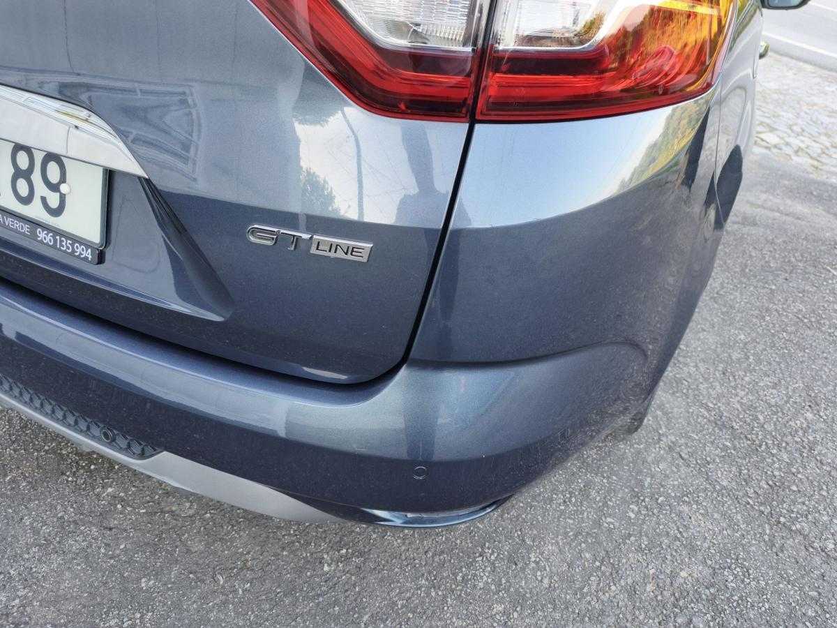 renault-megane-sport-tourer-2018-diesel-1461cc
