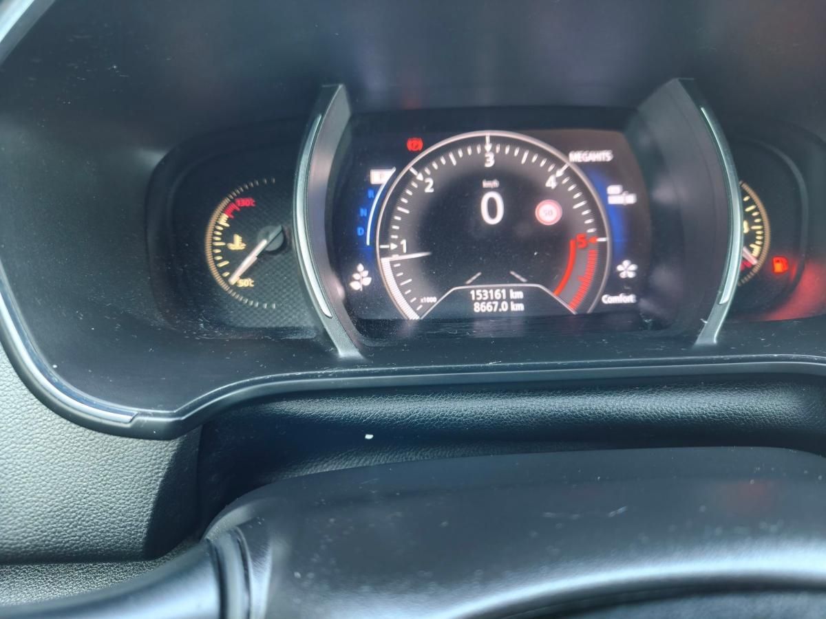 renault-megane-sport-tourer-2018-diesel-1461cc