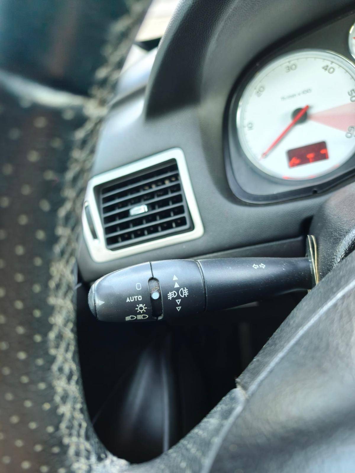 peugeot-307-sw-2009-diesel-1560cc