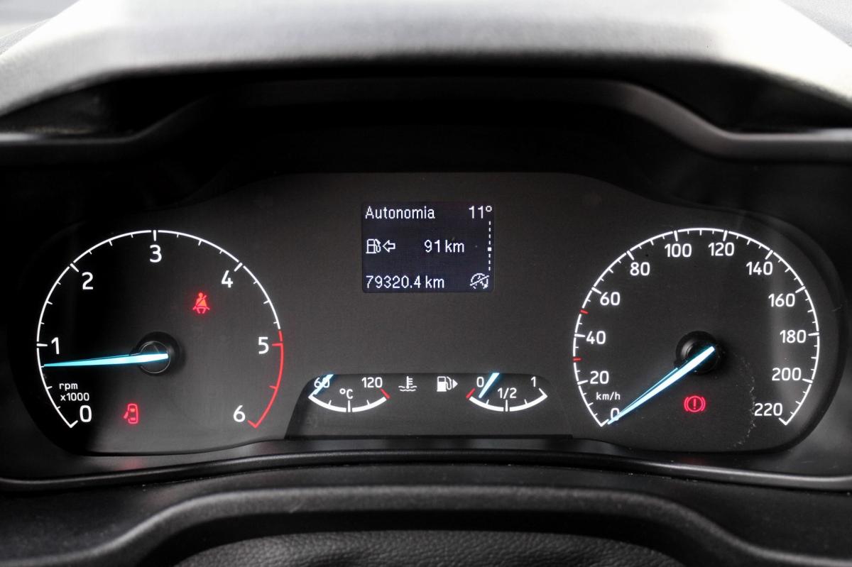 ford-transit-connect-2022-diesel-1499cc