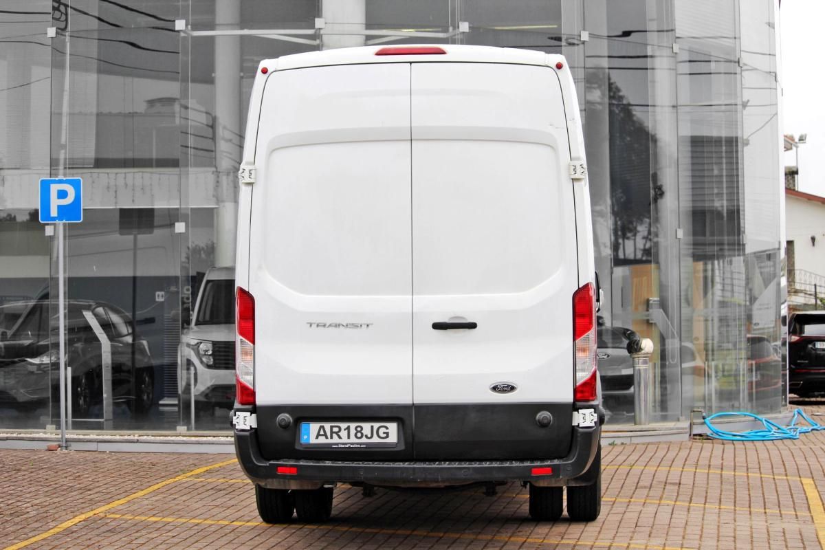 ford-transit-2022-diesel-2000cc