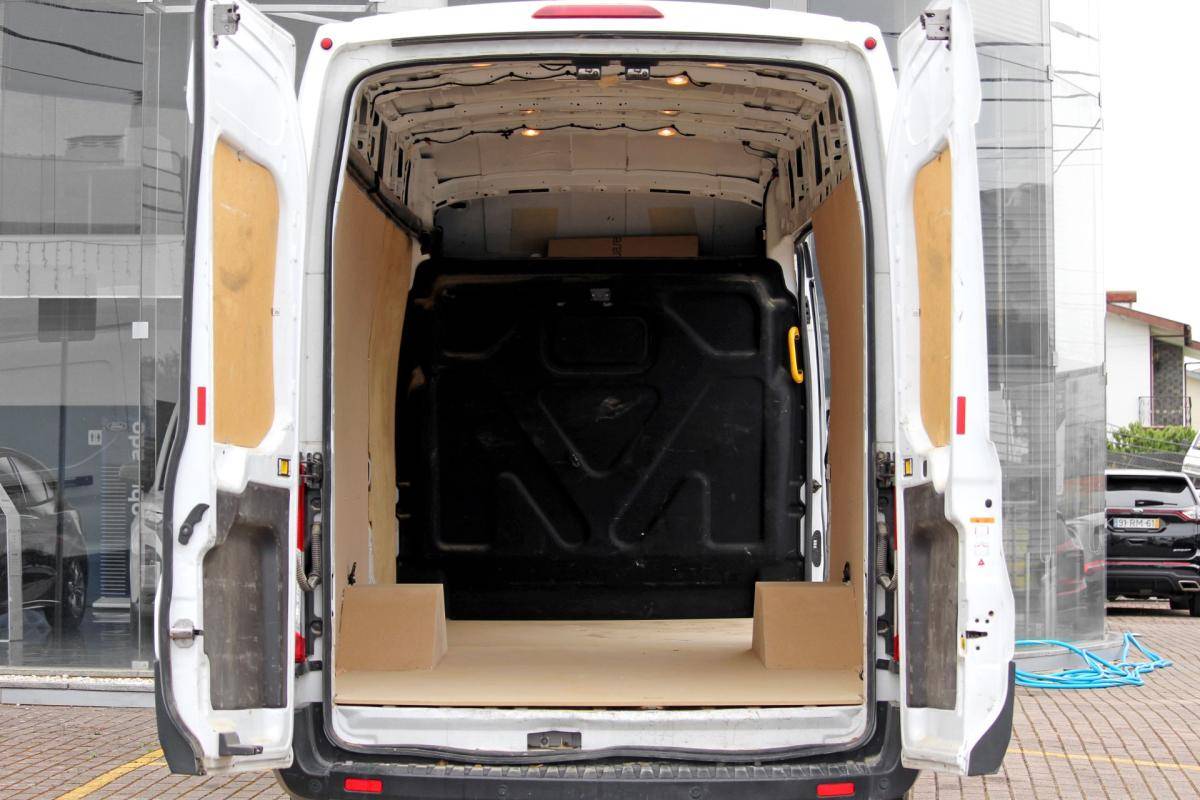 ford-transit-2022-diesel-2000cc