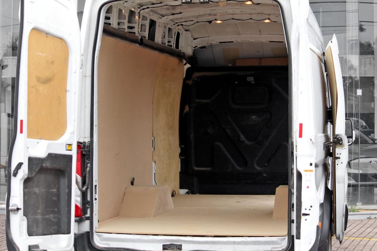 ford-transit-2022-diesel-2000cc