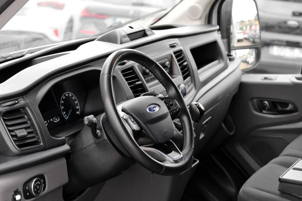 ford-transit-2022-diesel-2000cc