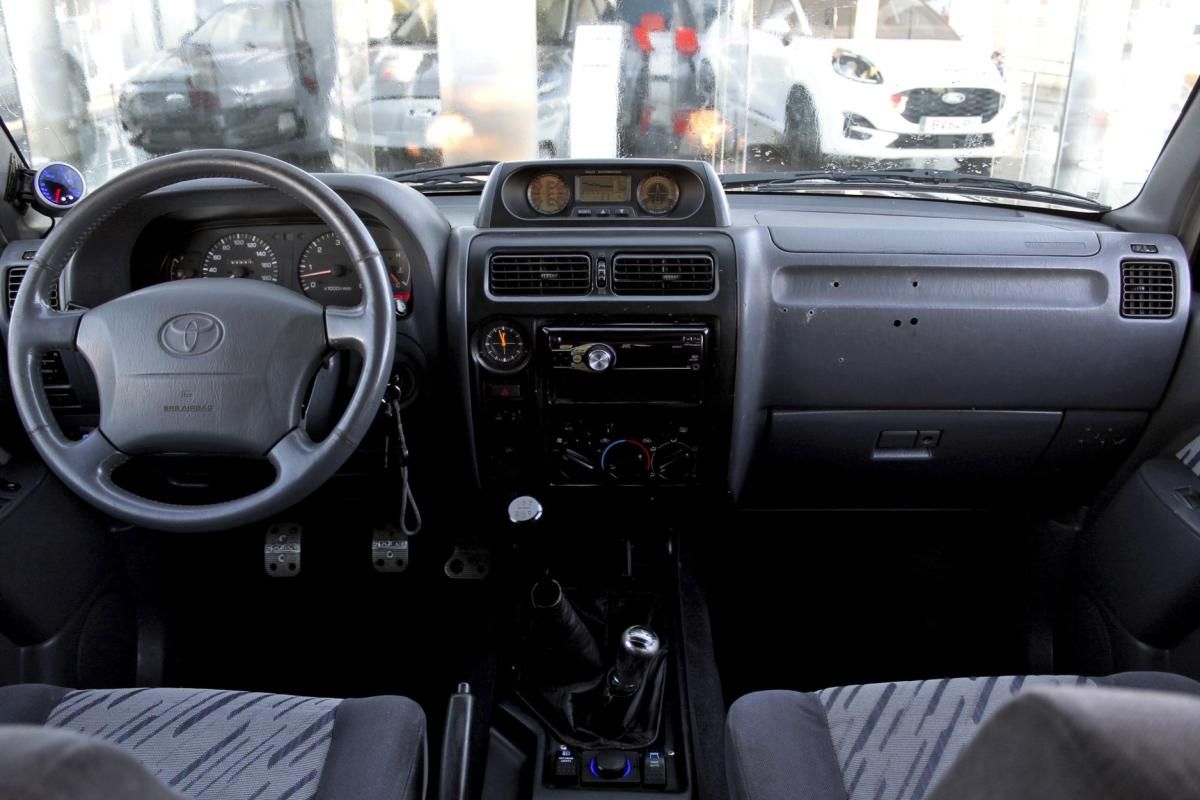 toyota-land-cruiser-1997-diesel-2982cc
