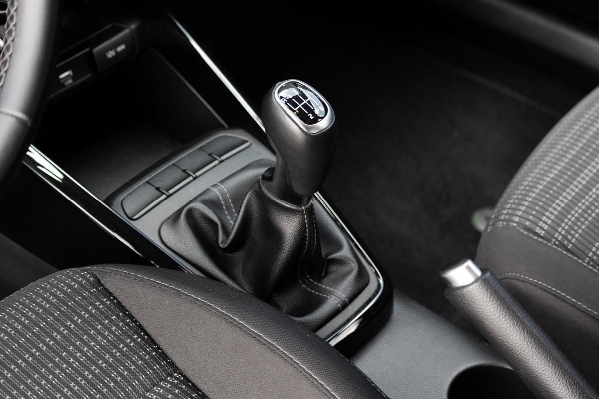 kia-stonic-2025-gasolina-998cc