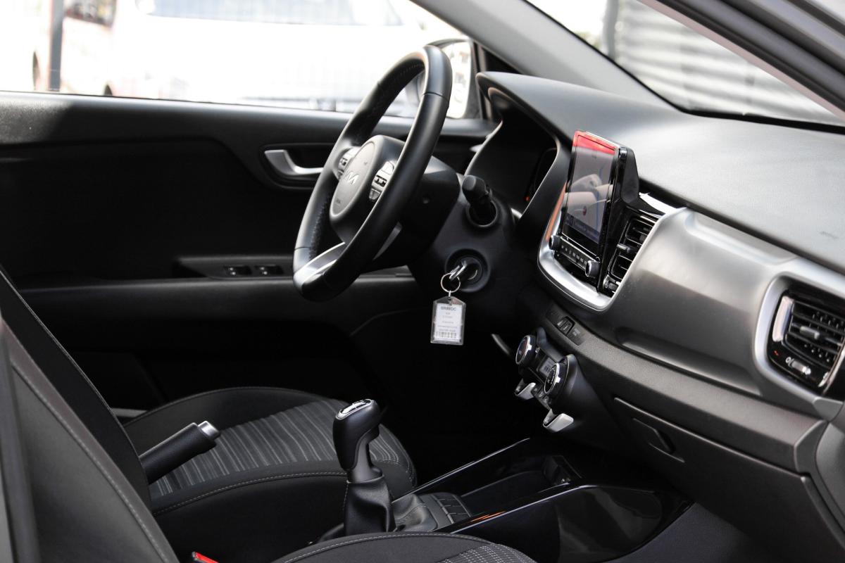 kia-stonic-2025-gasolina-998cc