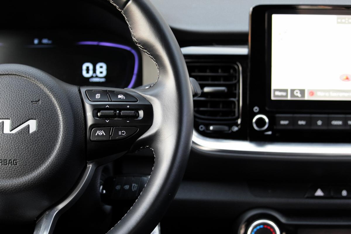 kia-stonic-2025-gasolina-998cc