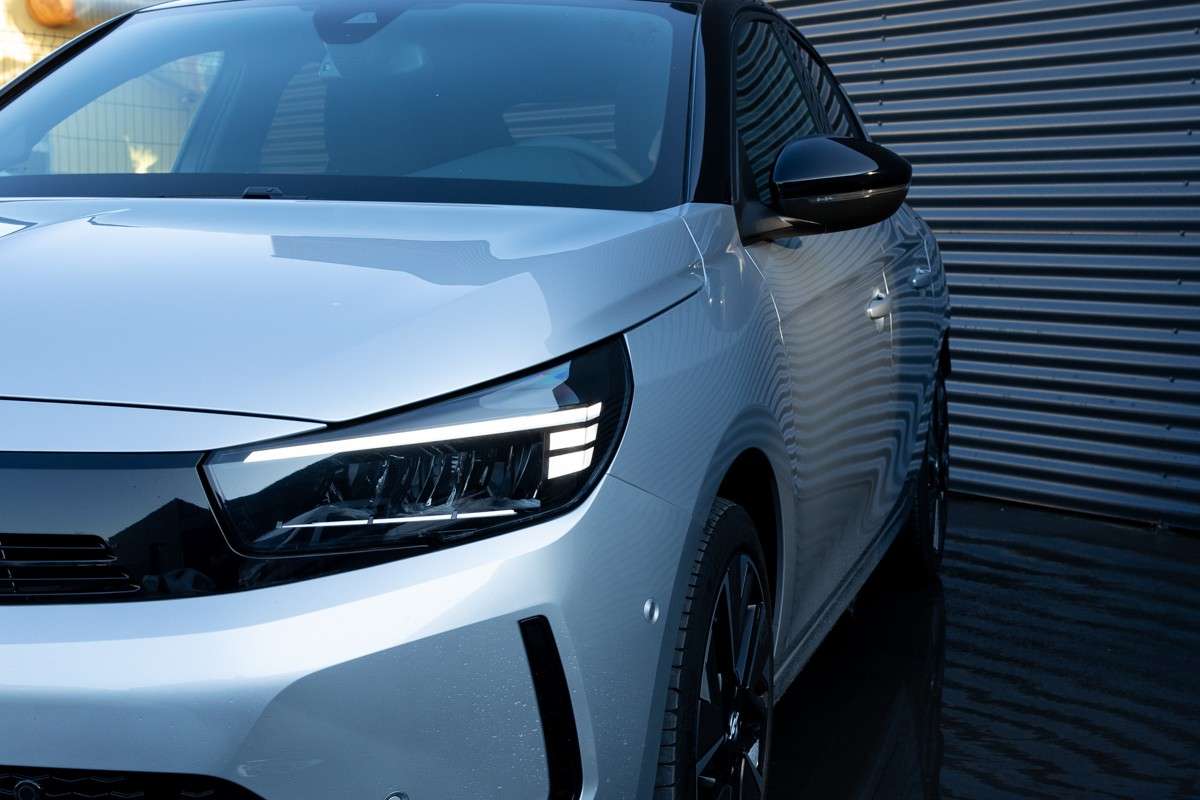 opel-corsa-2024-eletrico-500cc