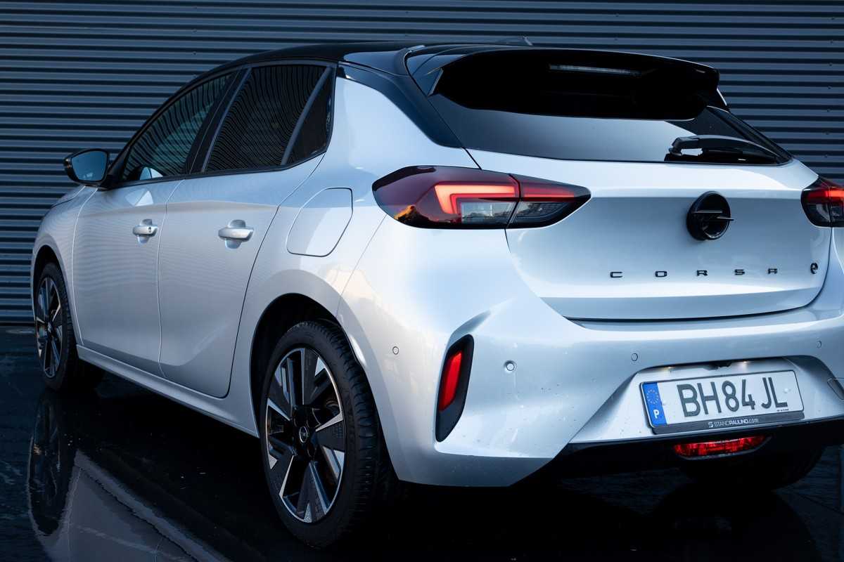opel-corsa-2024-eletrico-500cc