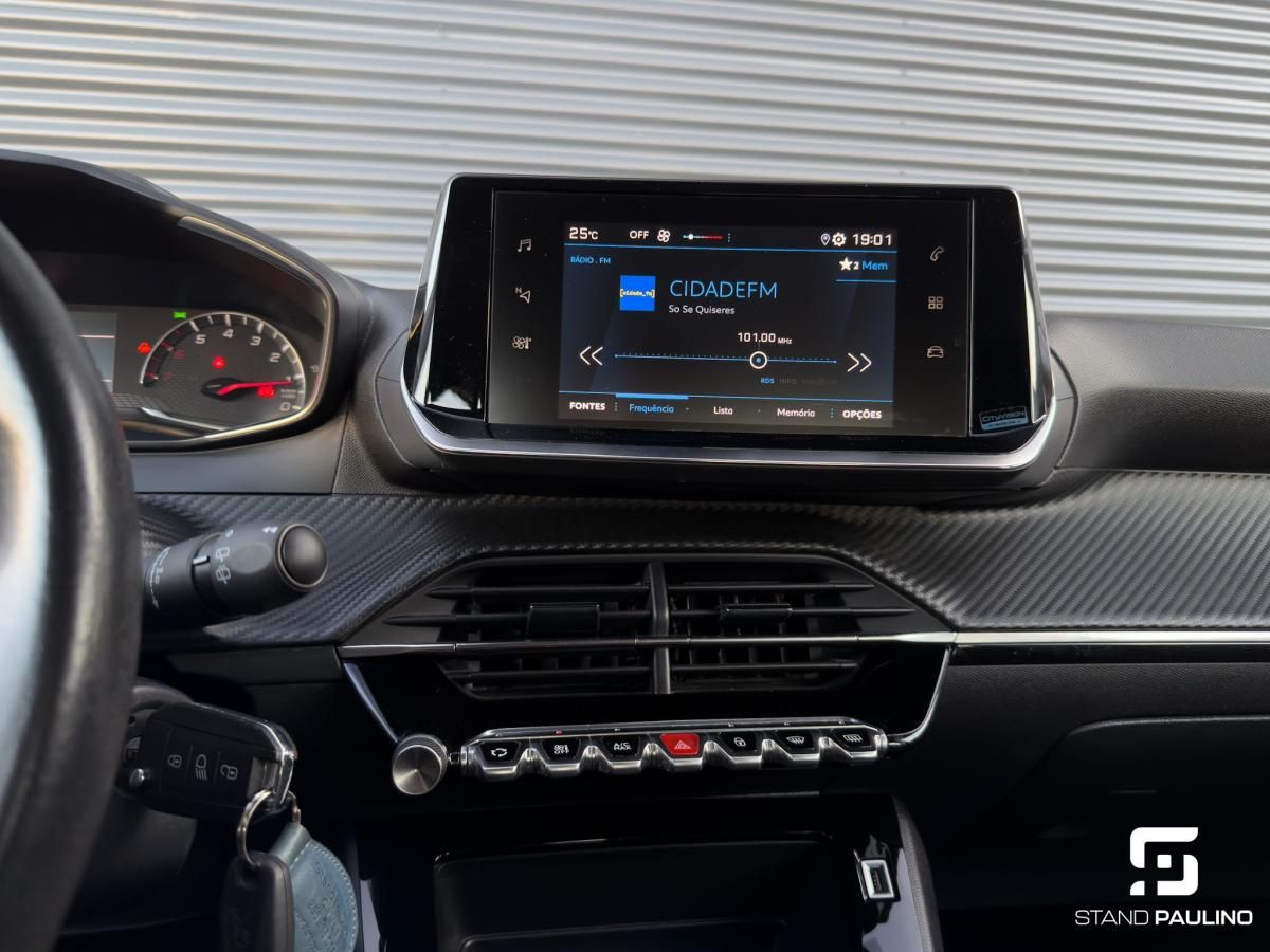 peugeot-208-2021-gasolina-1199cc