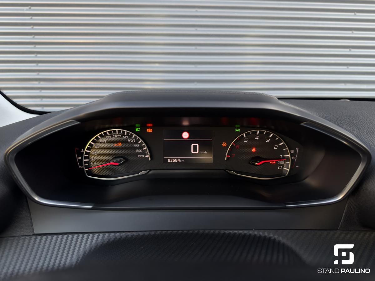 peugeot-208-2021-gasolina-1199cc