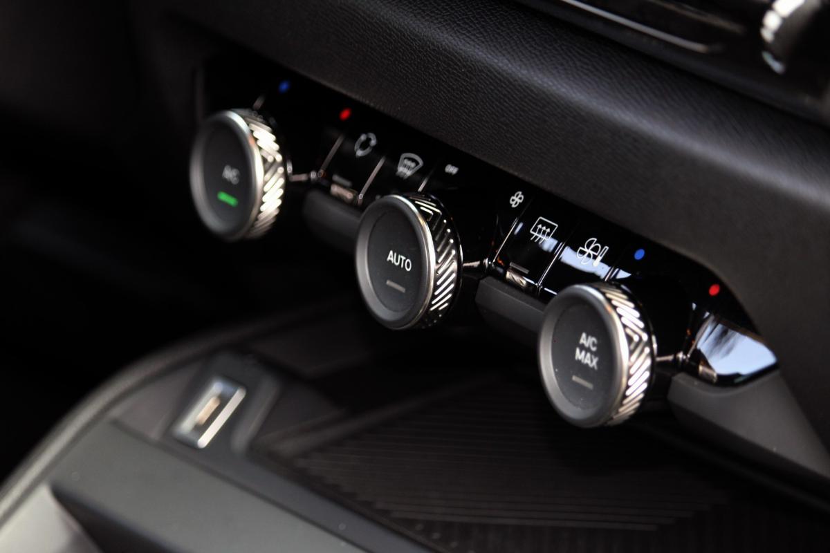 citroen-c4-2025-gasolina-1199cc