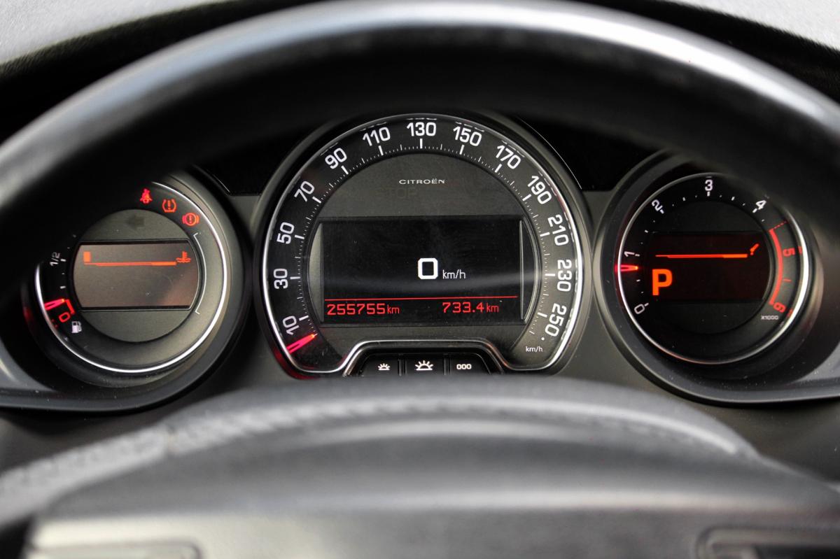 citroen-c5-tourer-2015-diesel-1997cc