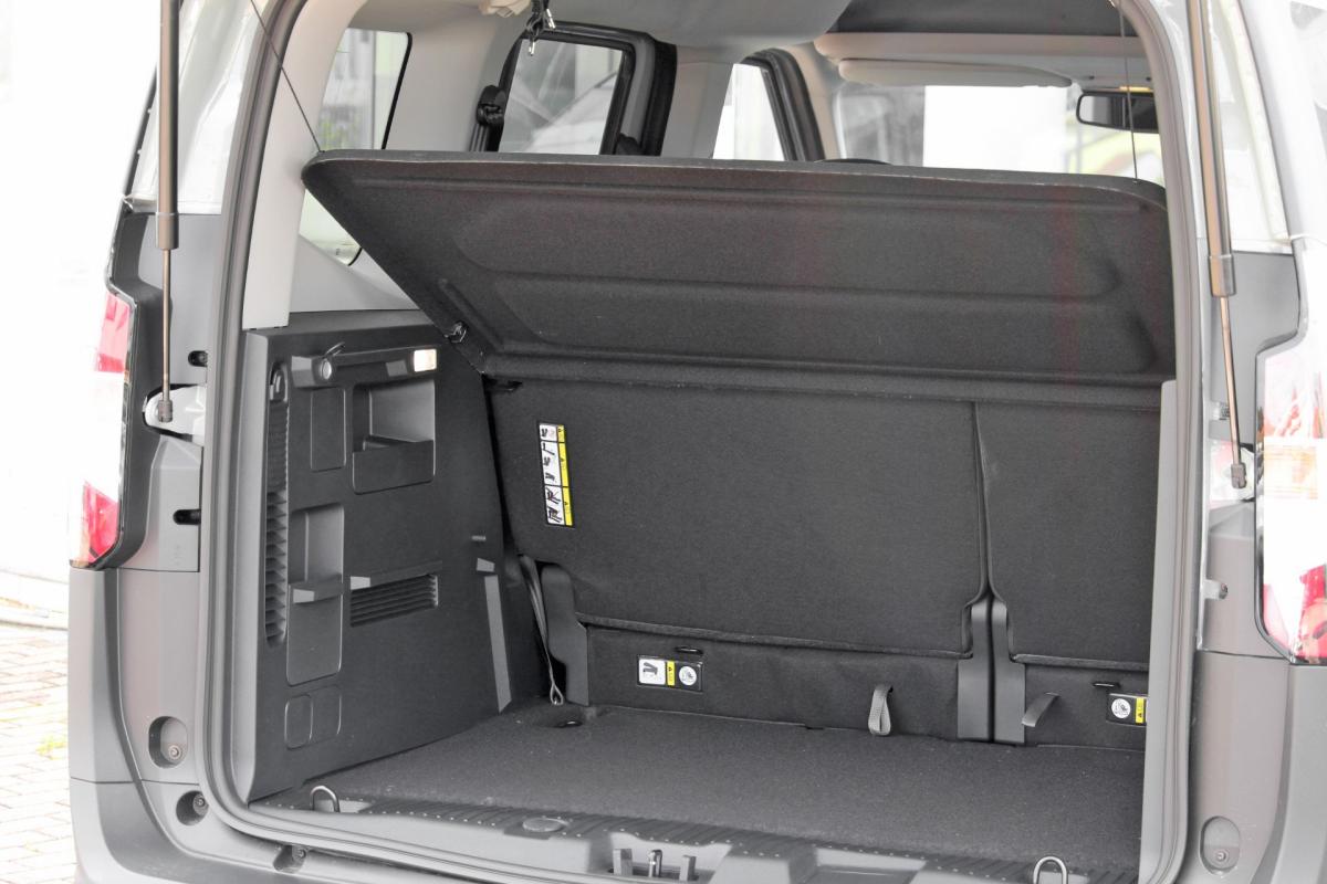 ford-tourneo-courier-2024-gasolina-998cc