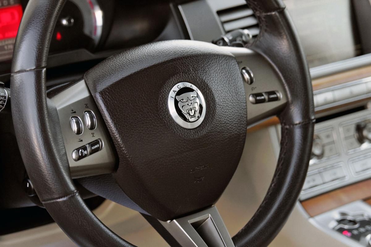 jaguar-xf-2009-diesel-2993cc