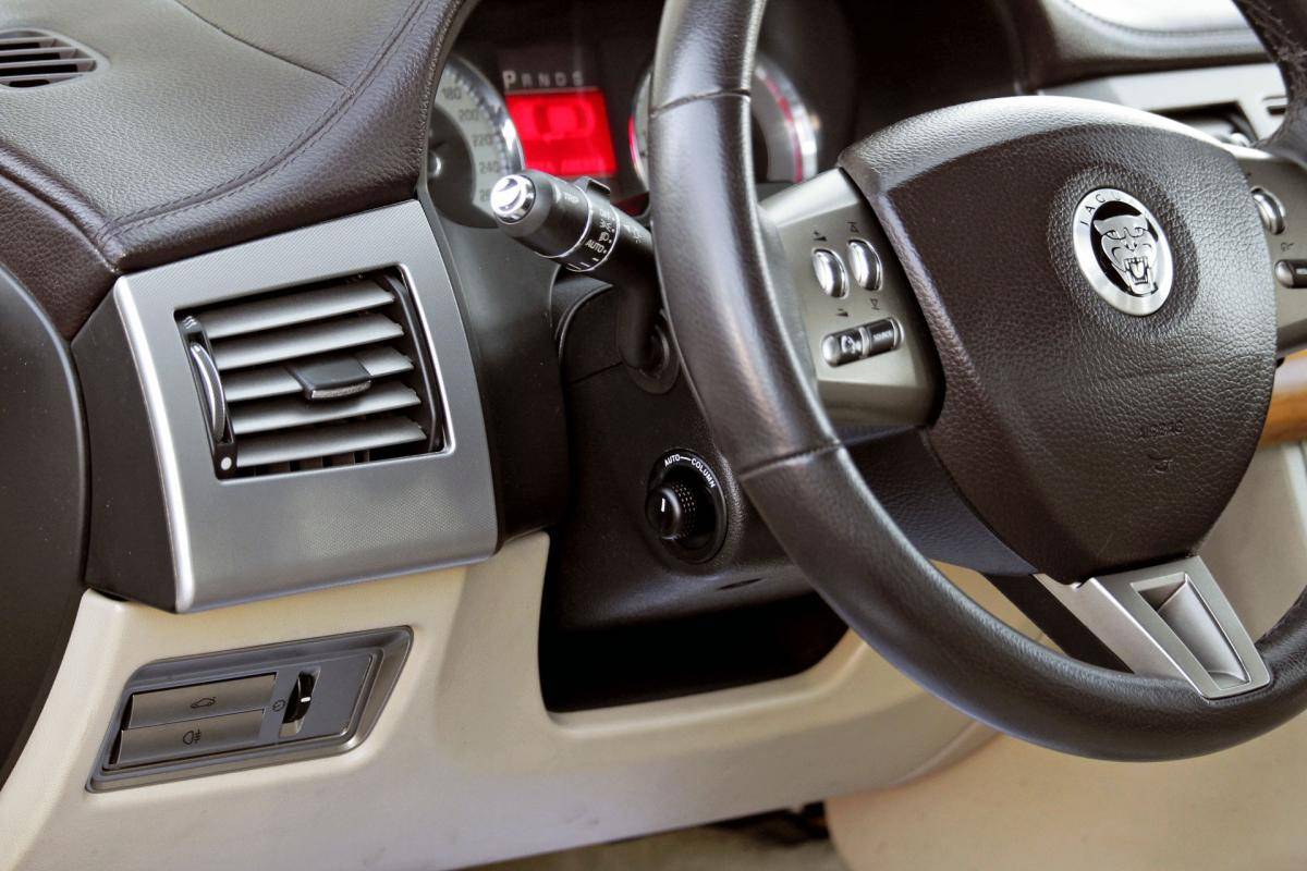 jaguar-xf-2009-diesel-2993cc