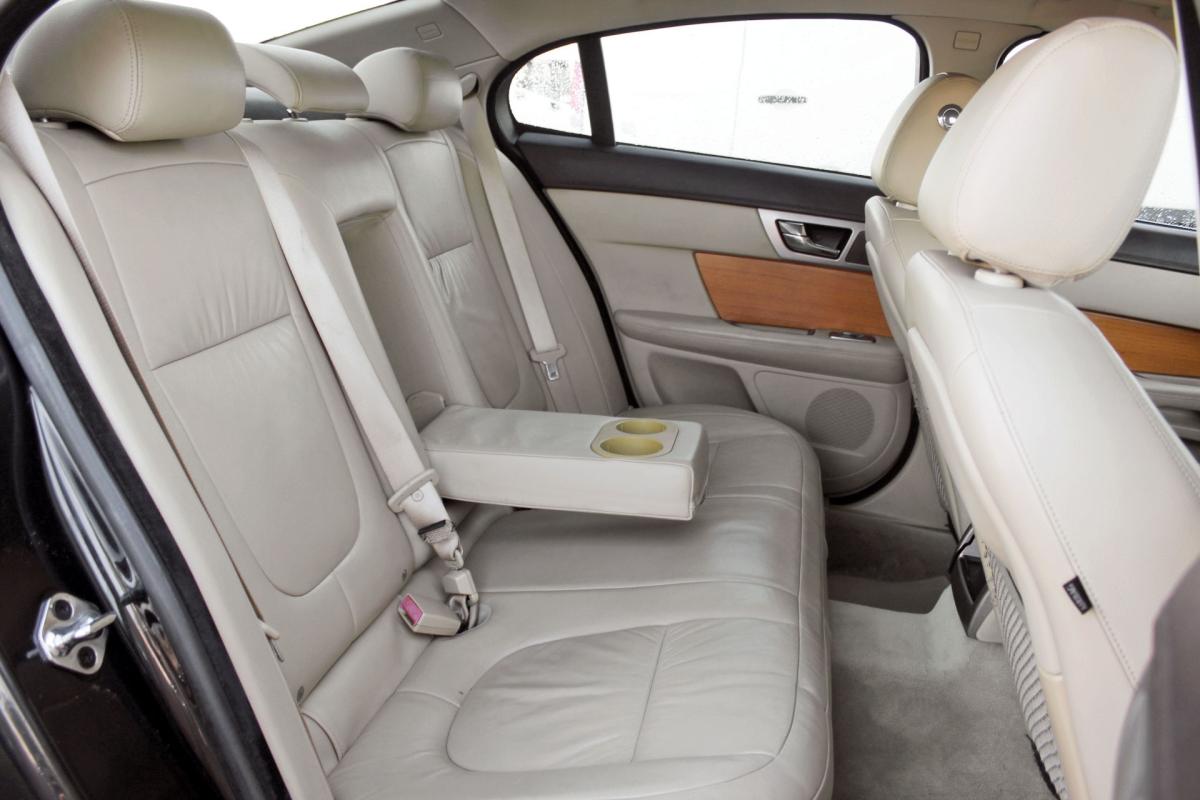 jaguar-xf-2009-diesel-2993cc