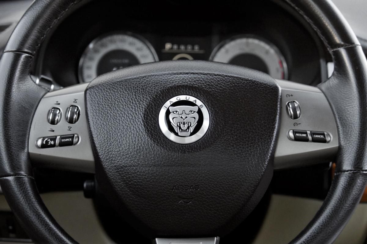 jaguar-xf-2009-diesel-2993cc