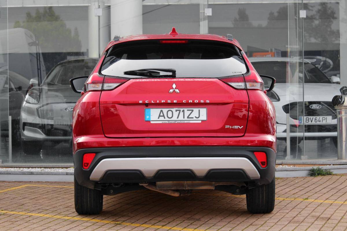 mitsubishi-eclipse-cross-2022-hibrido-a-gasolina-2360cc