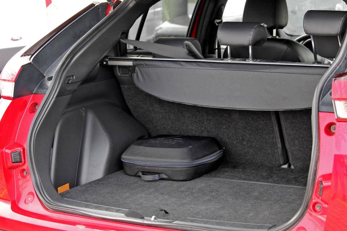 mitsubishi-eclipse-cross-2022-hibrido-a-gasolina-2360cc