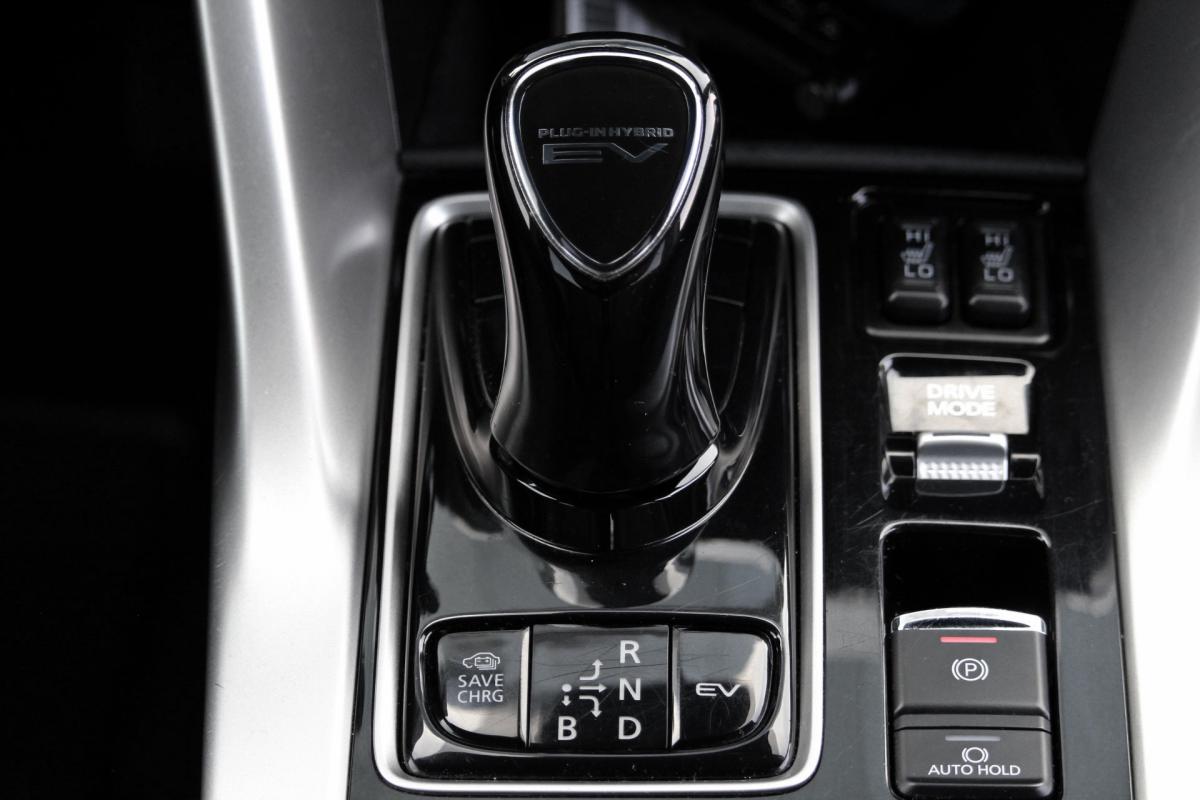 mitsubishi-eclipse-cross-2022-hibrido-a-gasolina-2360cc