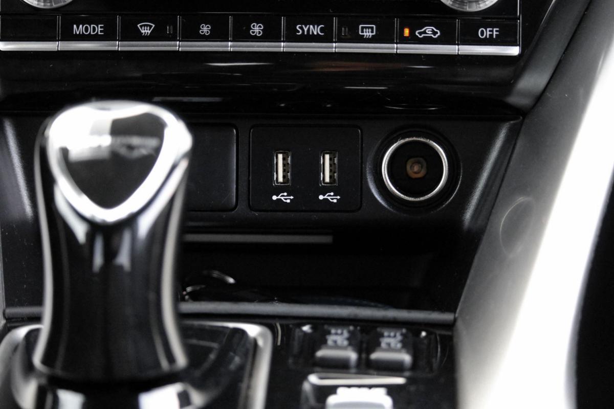mitsubishi-eclipse-cross-2022-hibrido-a-gasolina-2360cc