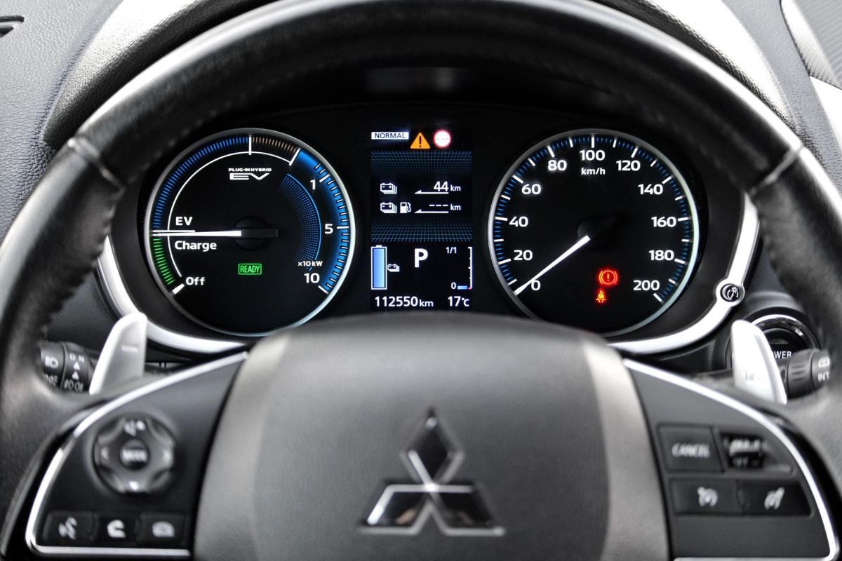 mitsubishi-eclipse-cross-2022-hibrido-a-gasolina-2360cc