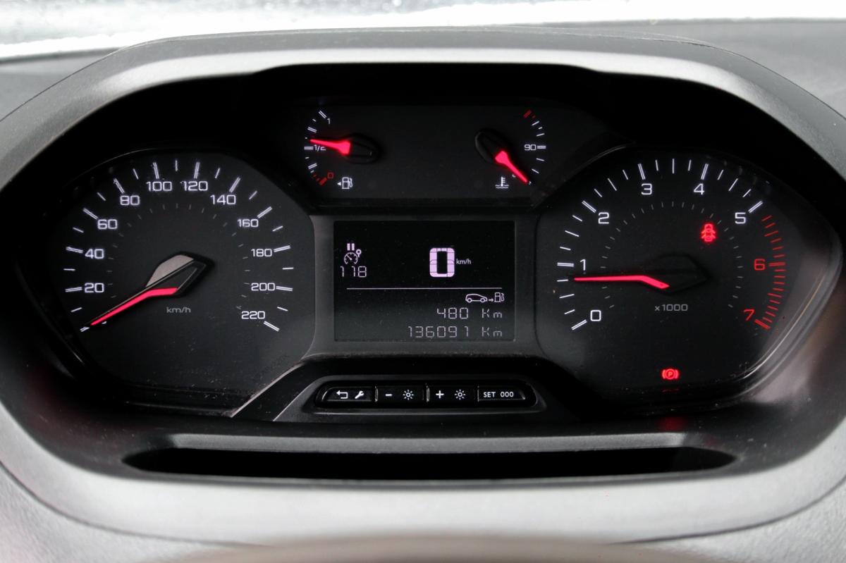 peugeot-partner-2021-diesel-1499cc