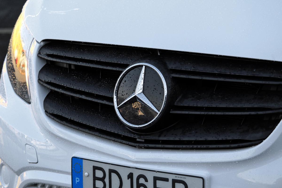 mercedes-benz-vito-2022-diesel-1950cc