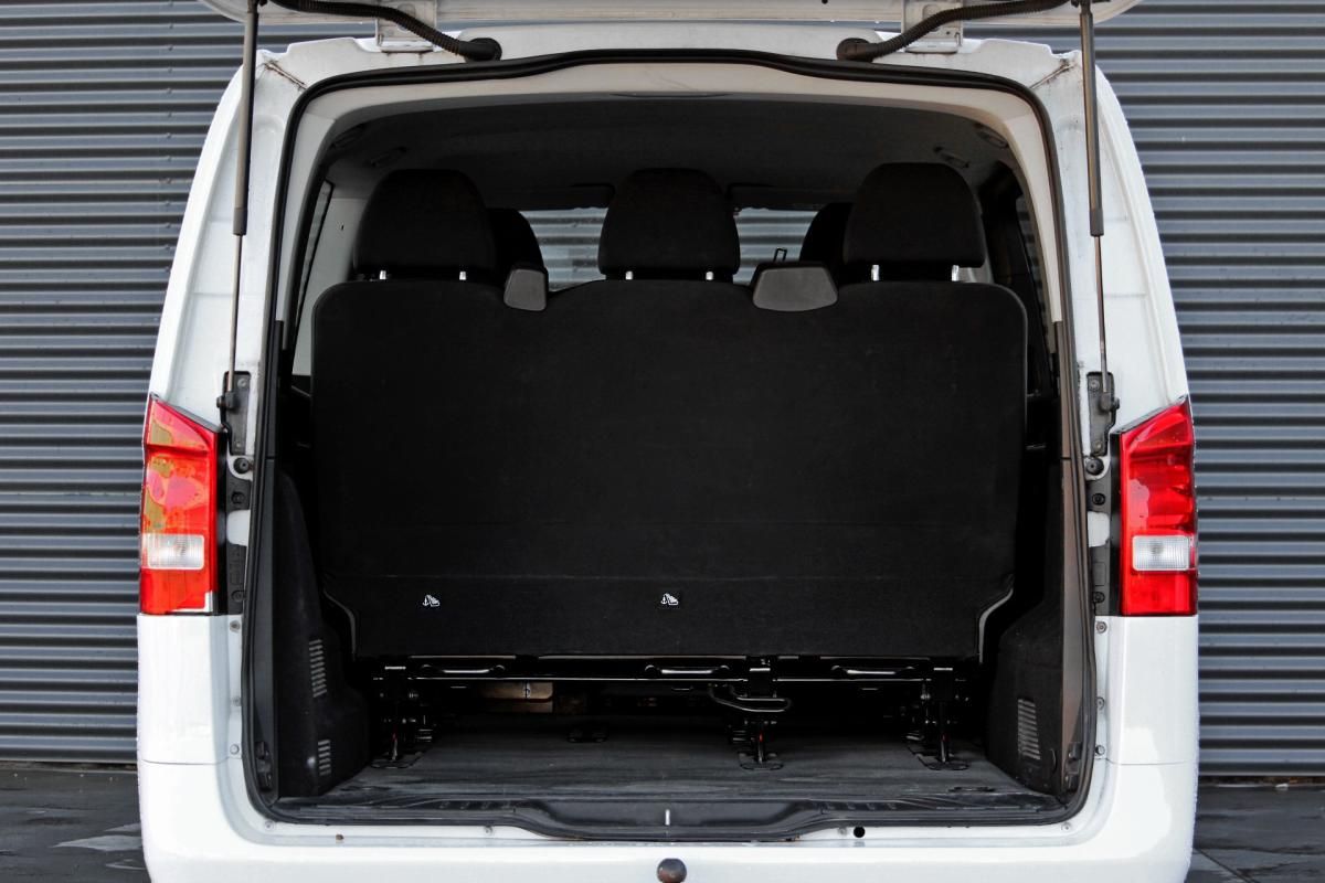 mercedes-benz-vito-2022-diesel-1950cc