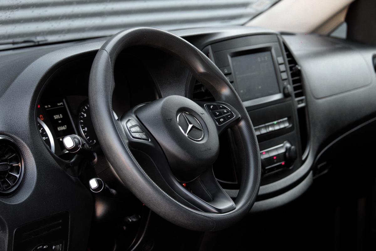 mercedes-benz-vito-2022-diesel-1950cc