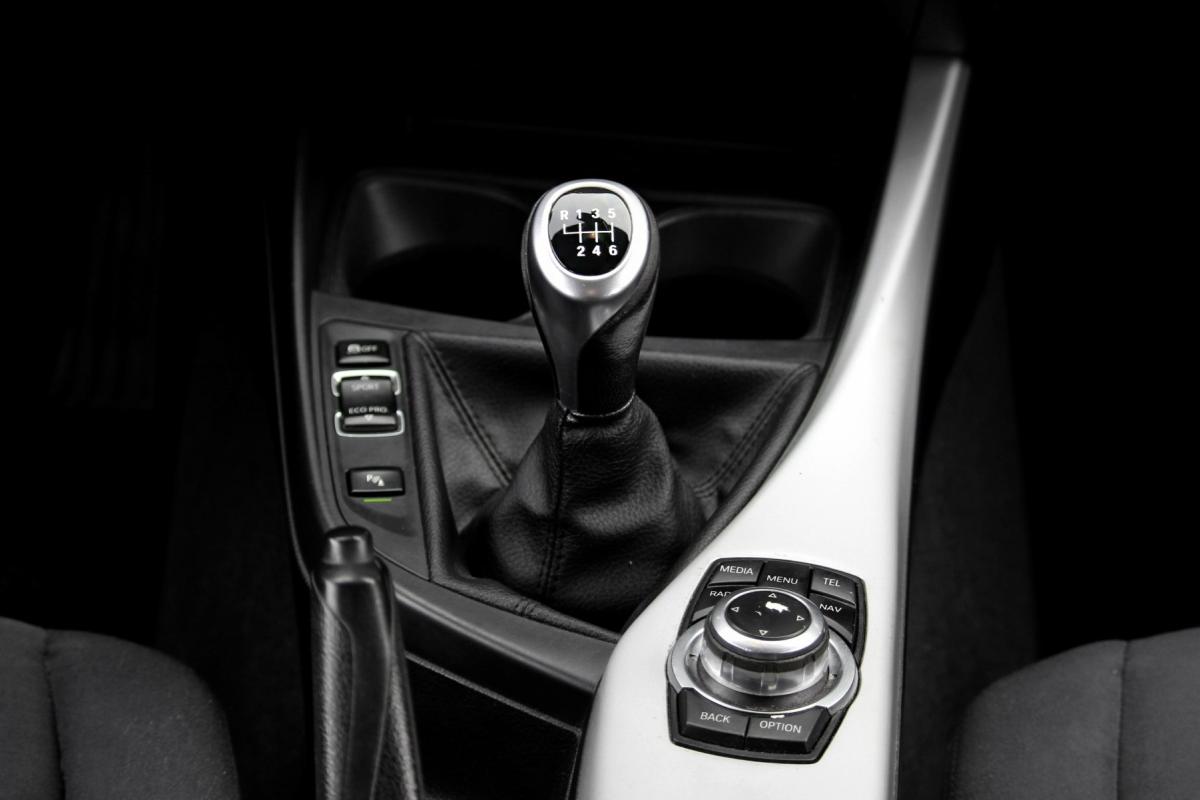 bmw-serie-1-2012-diesel-1995cc