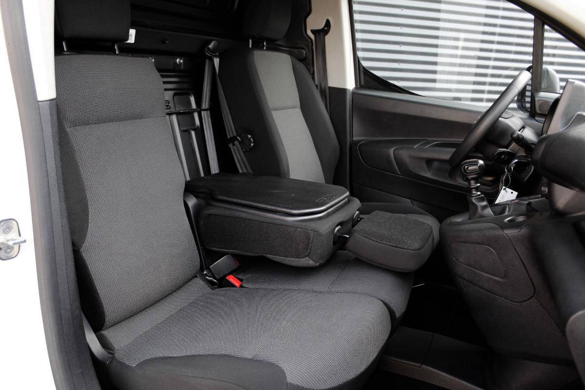 citroen-berlingo-2023-diesel-1499cc