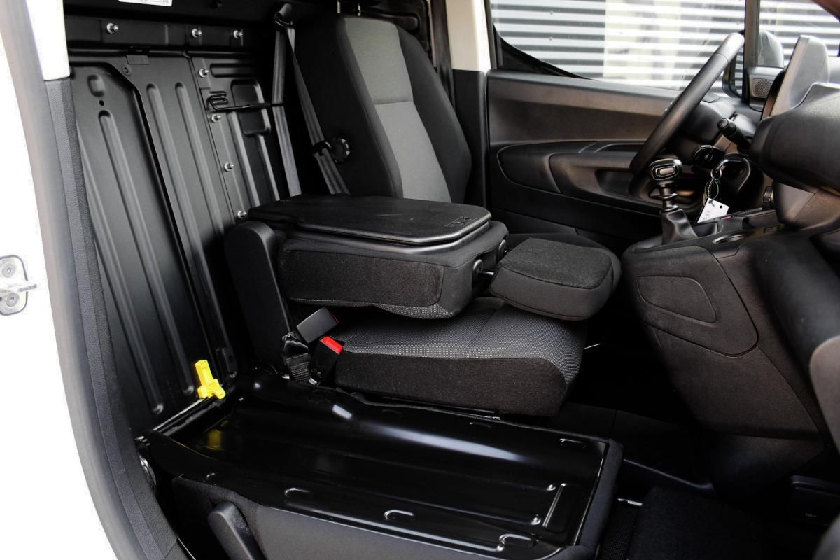 citroen-berlingo-2023-diesel-1499cc
